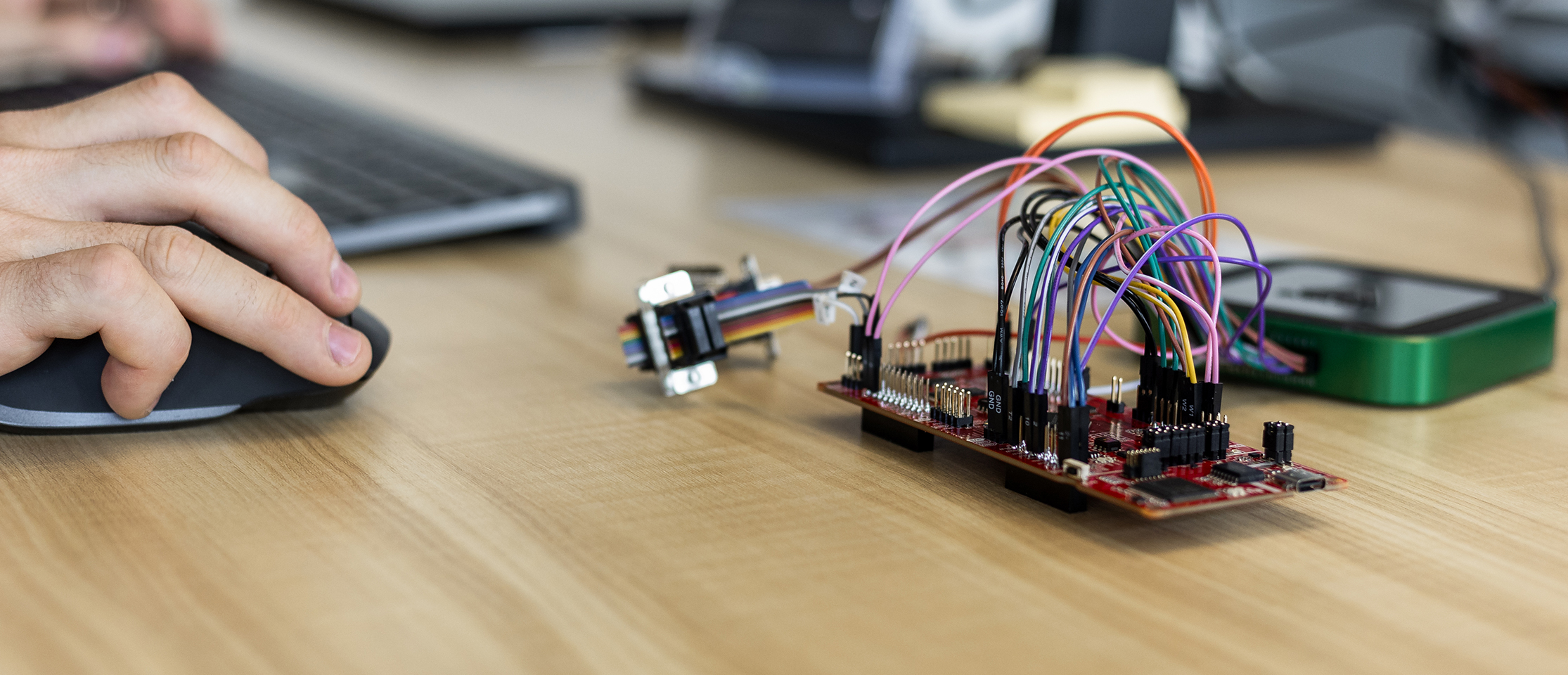 Entwicklung von Elektronischen Komponenten für E-Fahrzeuge und Maschinen bei Durot Electric